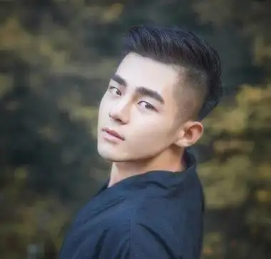 初中男生应该剪什么发型初中男潮流发型图片