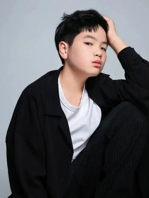 12周岁酷帅写真