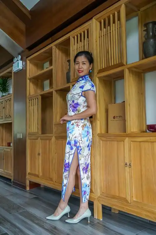 旗袍佳丽走进五指山世外桃源-水满乡茗兰舍茶庄