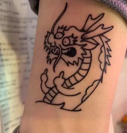 一个纹身多少钱(50 100元纹身图案)