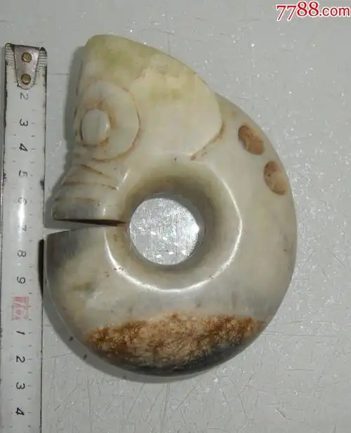 超大玉猪龙-高古玉器-红山文化玉器-红山玉器