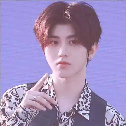 蔡徐坤头像 by顺毛小坤