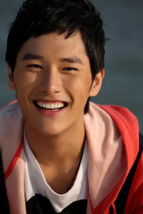 朱梓骁真实身高,朱梓橦1985