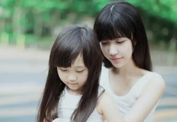 图刘楚恬妈妈高冰水个人资料曝光系校花开服装店