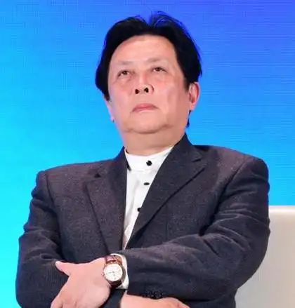 71岁唐国强近况曝光,现身甘肃当众摆谱耍大牌,网友:晚节不保