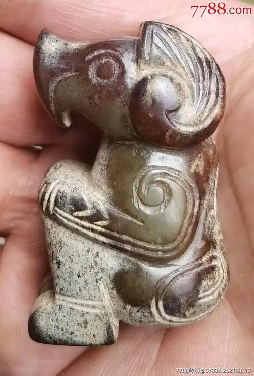 商周高古玉圆雕玉兽挂件(把件)