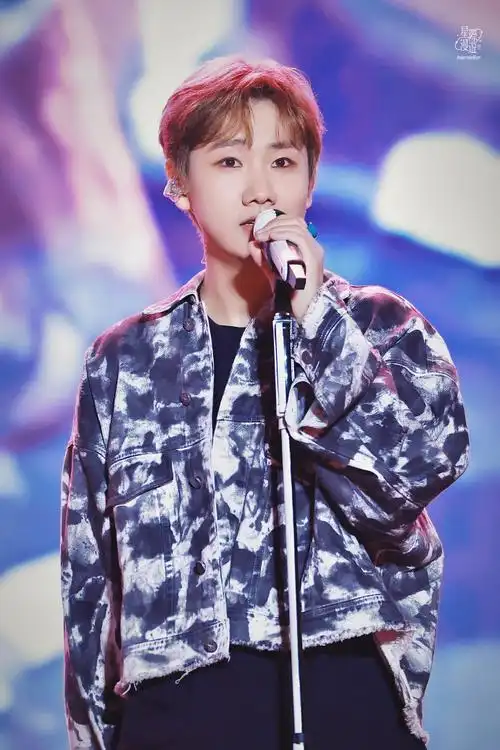 汪苏泷实体专辑21世纪罗曼史