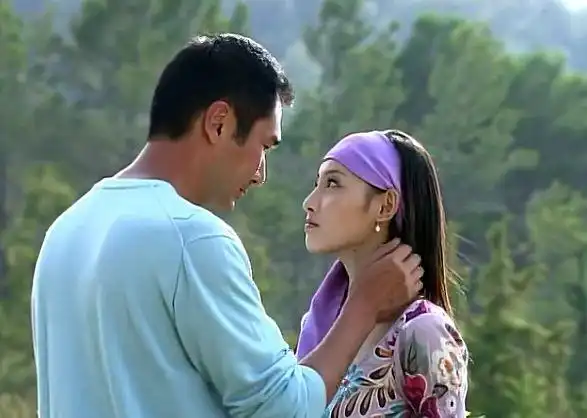 又见一帘幽梦紫菱醒来发现云帆不在身边穿着睡衣到处找他