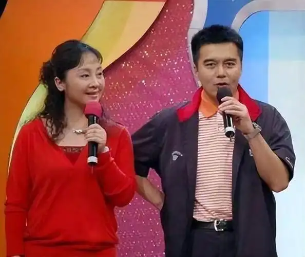 演员唐静和王新军离婚后独自陪儿子长大如今的选择令人泪目