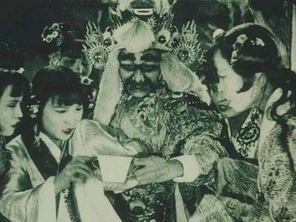 1927年我国拍摄第一版西游记演员穿着暴露禁播后被挪威引进