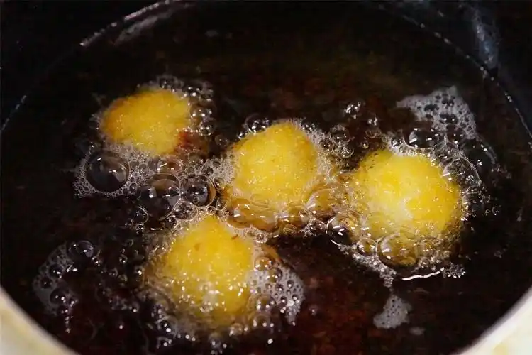 油炸汤圆