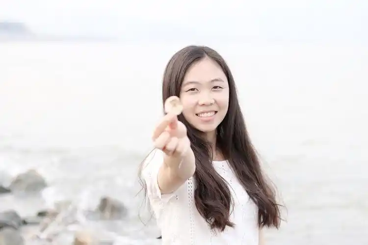 拾起洋溢在脸上笑容,生活会更美好.