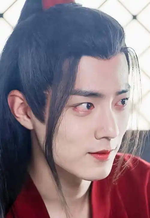 肖战的微笑真的让人感到非常温暖,所以即便是黑化之后的他也让人感到