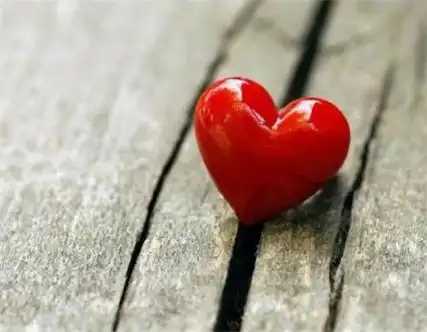 520红色爱心图片大全2022 最新520爱情图片朋友圈配图-微信图片