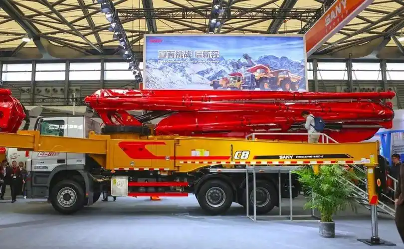 而在展的另一辆来自三一重工的49米混凝土输送泵车