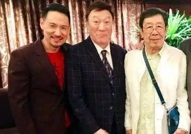 邓光荣32岁女儿出嫁张学友现身祝贺一些老戏骨罕见同框