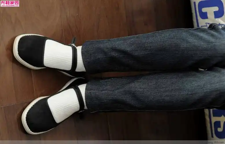 【布鞋情怀】爱穿布鞋的小媳妇(153p)