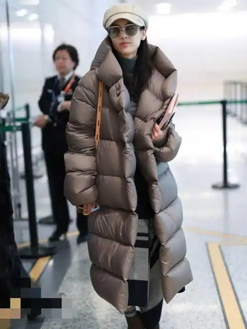 李沁黄圣依明星同款羽绒服女中中长大衣2020冬季手机信号放大器