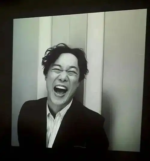 陈奕迅,又做"怪事"了