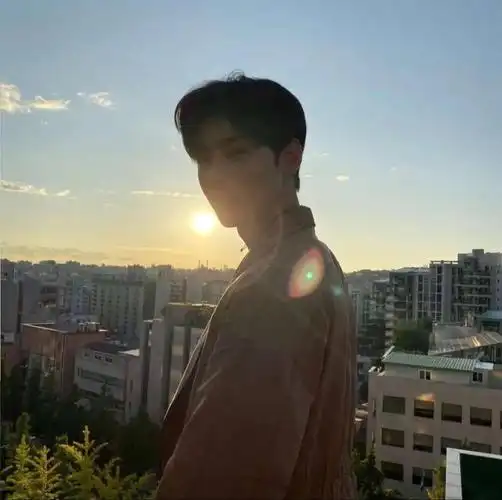 微信头像车银优