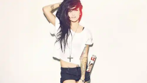 非主流纹身美女壁纸高清下载