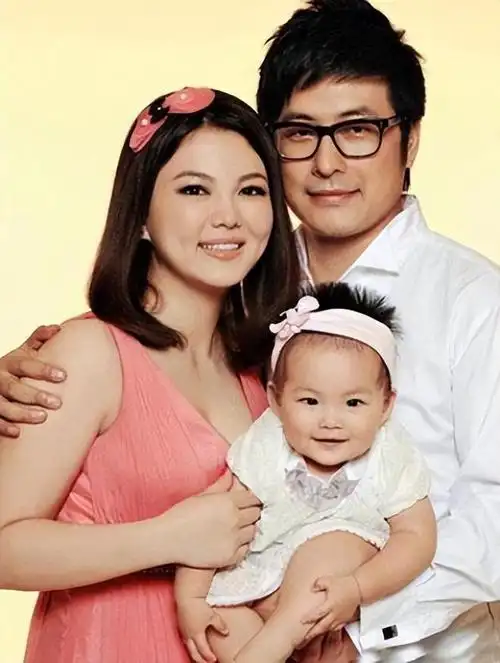 汪峰护新欢,却欠章子怡一场婚礼:贵圈大花都是恋爱脑?全离了