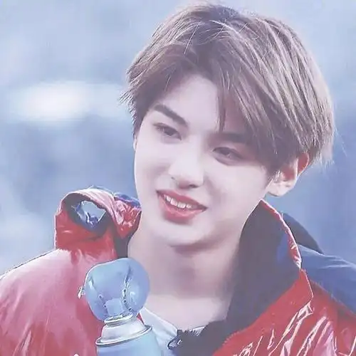 黄明昊绝美头像nana们快进