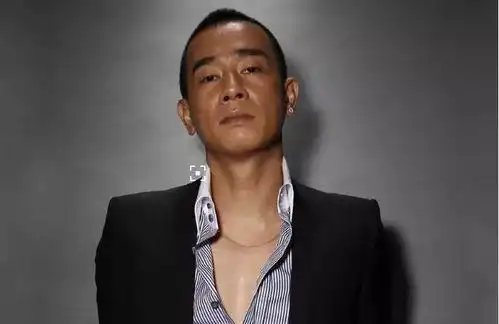 陈小春个人资料年龄,陈小春个人资料及简介 身高体重