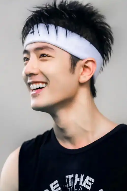 肖战肌肉##肖战白色发带