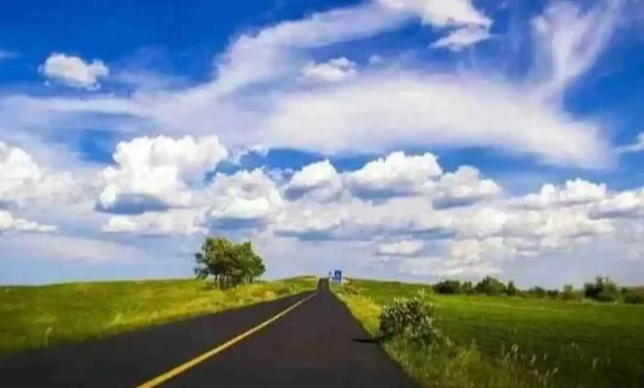 张北必看景点①(草原天路) 97草原天路也名为草沿天路,全长132.