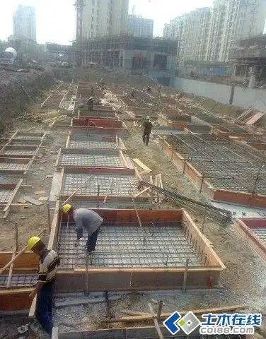 房子是怎样建成的,从基础到封顶全过程(施工现场图)