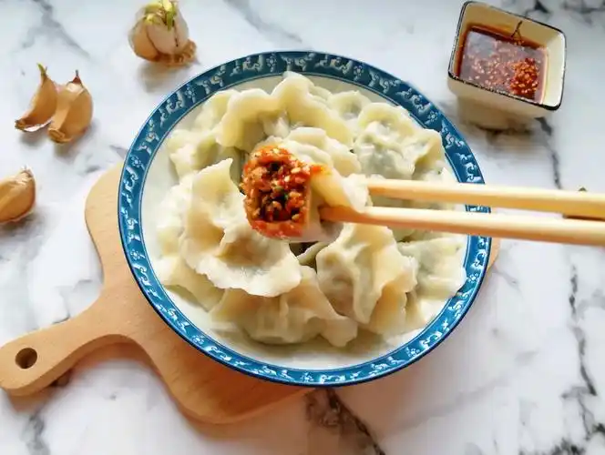 荠菜怎么做饺子馅好吃!馅料清香水滑,比韭菜馅还好吃 | 说明书网