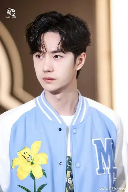 王一博清爽男高