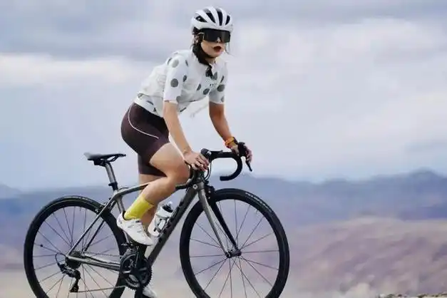 "单车女神们"爱上骑车的n种理由(内有福利)|奥运|铁三|骑行|自行车