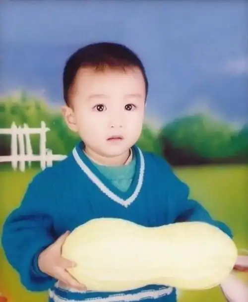 王俊凯小时候也太太太可爱了吧