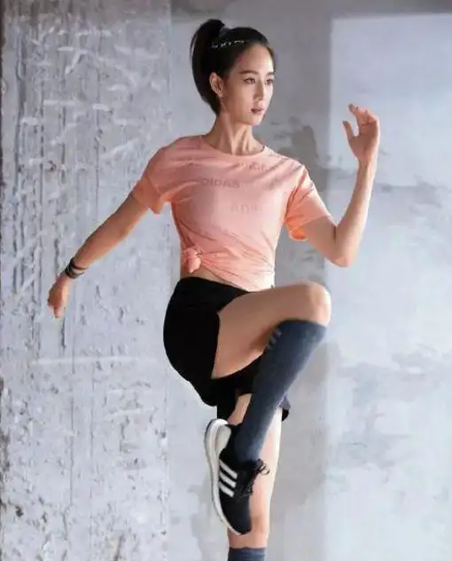 自律女神张钧甯健身是她坚持多年的习惯连彭于晏都给她点赞
