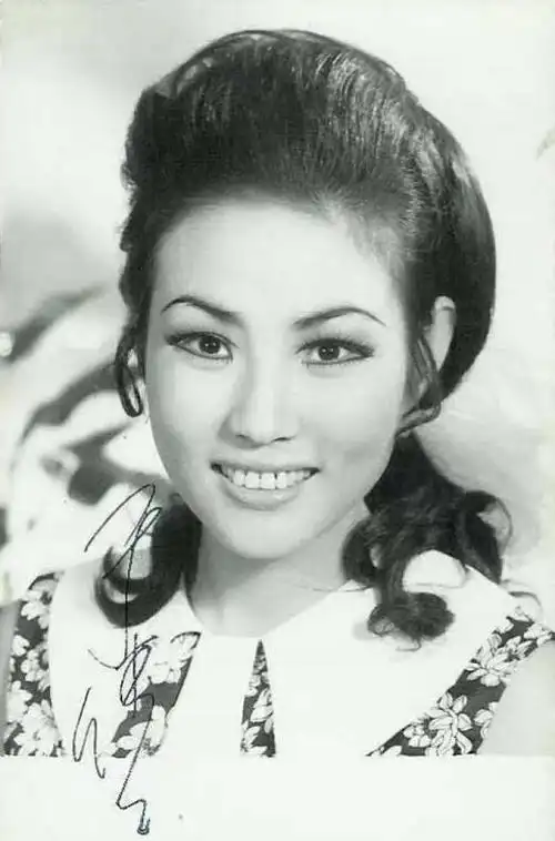 于倩1942-2000年