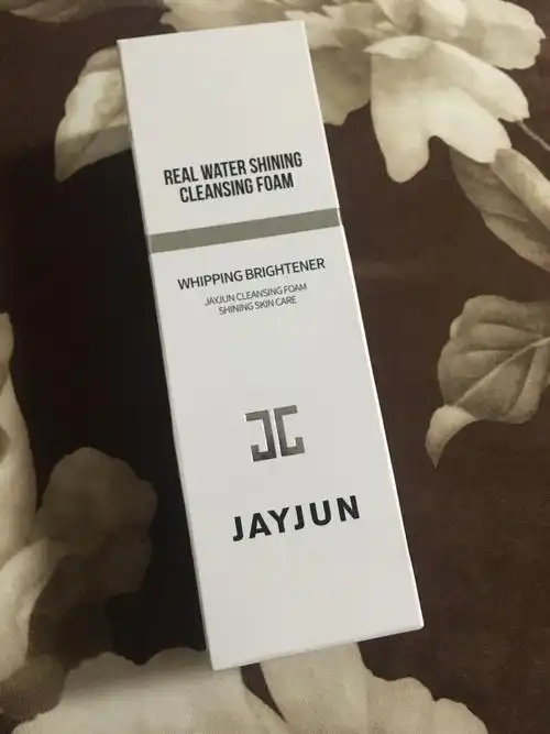 jayjun水光亮白洗面奶