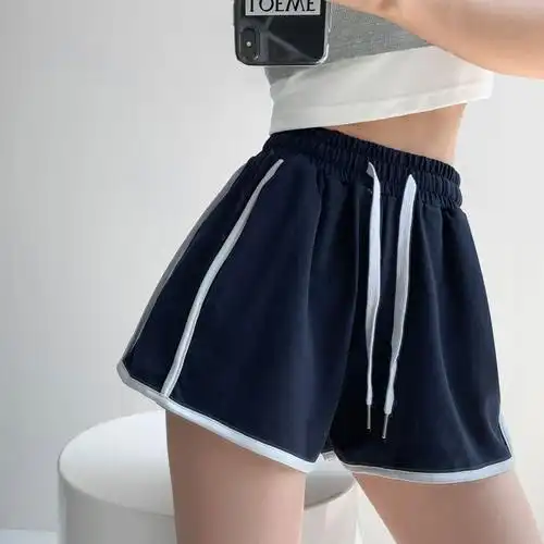 侧边条纹运动短裤女a字黑色白边显瘦宽松跑步居家休闲高腰热裤夏