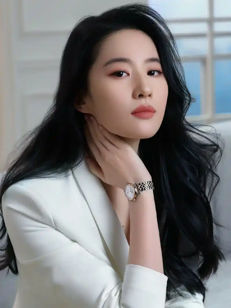 最美版神仙姐姐,刘亦菲最新写真仙气飘飘