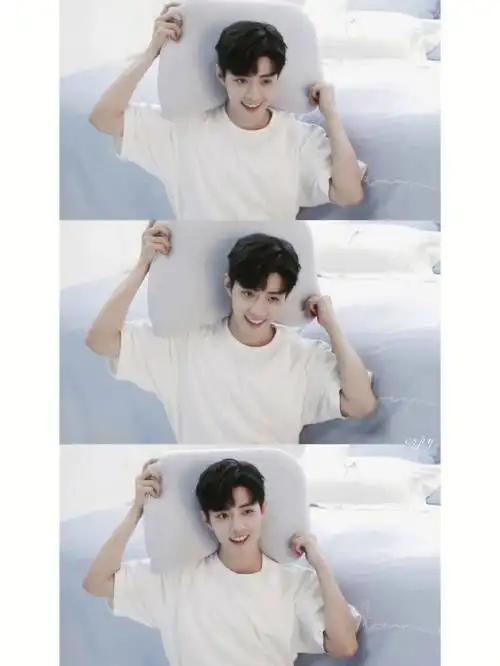 壁纸来啦插个题外话:最近有在认真减肥奥,微博也有每天打卡(肖战一百