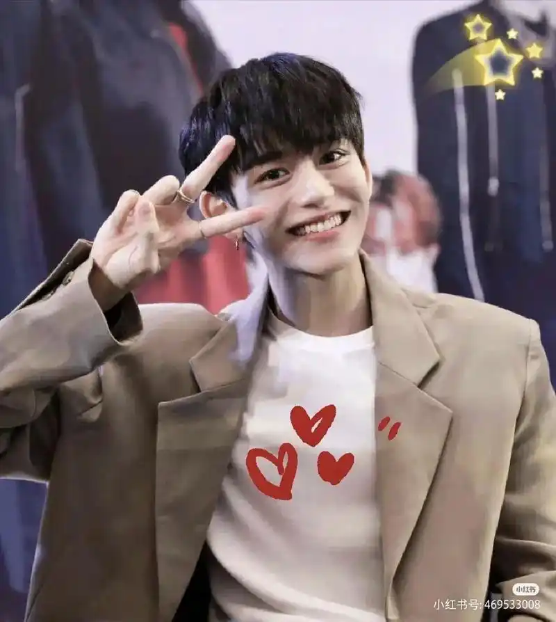 黄旭熙 我都快粉上他了,他居然塌房了看奔跑的时候很乖很可爱 - 兑趑