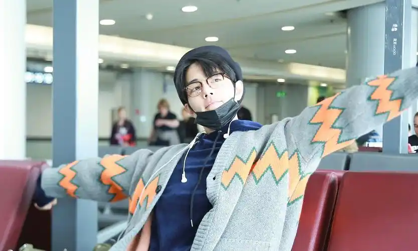 日系干净帅气的肖战,我的治愈系男神