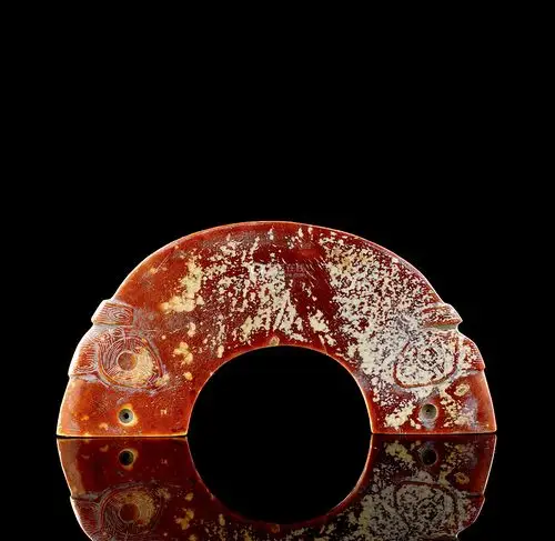 良渚文化 玉龙纹璜-【成交 价格 图片】