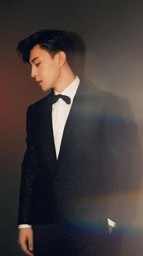 邓伦儒雅魅力高清手机壁纸