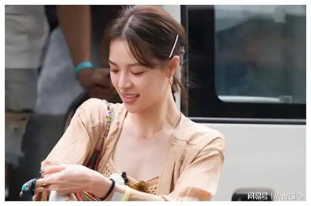 钟楚曦的男友史网友建议开办班李现留言炸裂