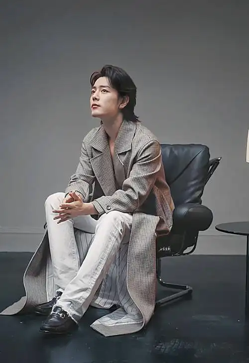 #肖战##肖战风衣大片#