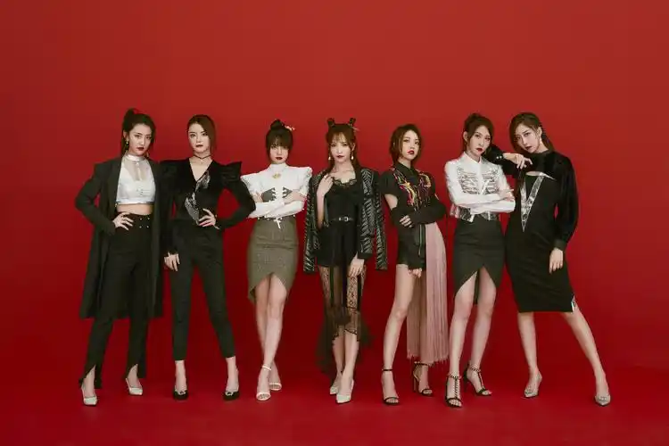 热点 资讯正文齐鼓文化旗下的sing女团是亚洲首个电子国风女团,一直走