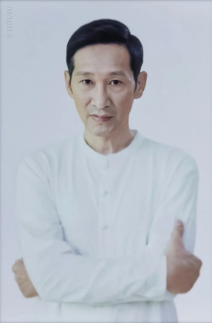 王劲松怒批年轻演员,背下个台词就觉得自己了不起,多不要脸啊!