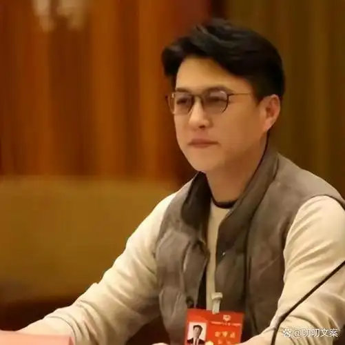 康辉靳东有新身份